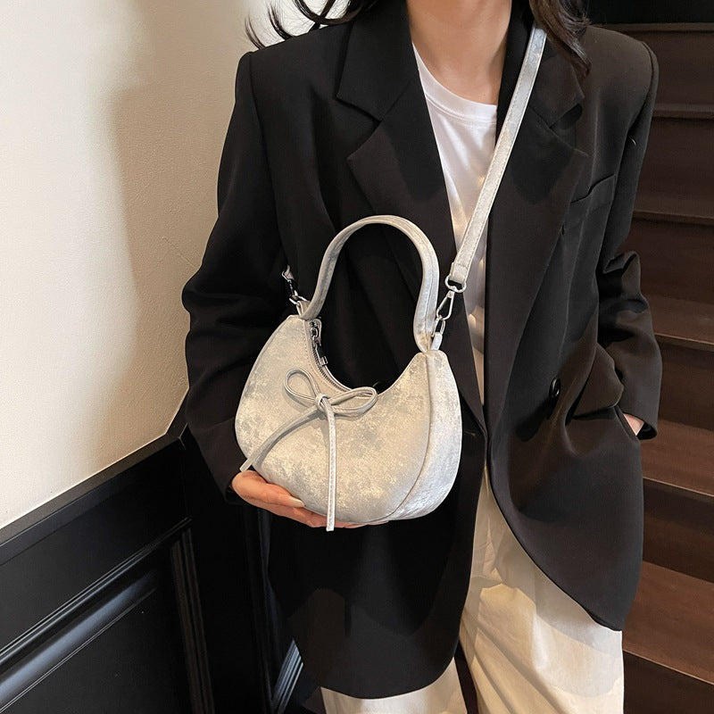 Design-forward Underarmshoulder Bag